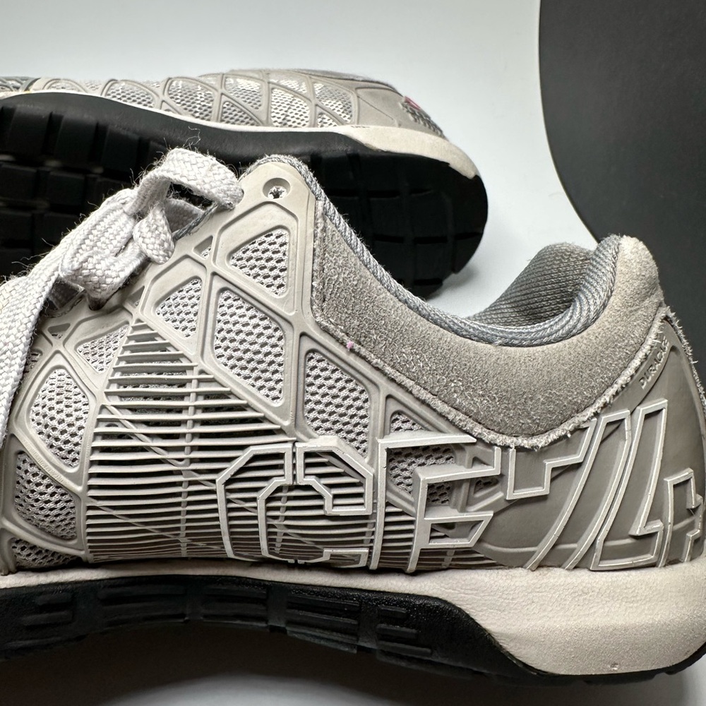 Reebok Gray Cross Training Athletic Shoes size 7.5 EUC - Picture 5 of 13